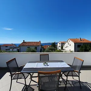 Alta , Krk Town Kroatien