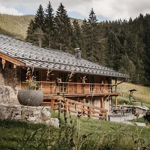 Chalet Suttenhütte, Rotta